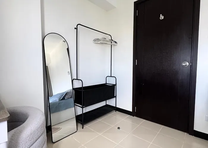 Ji Homestaycation Aparthotel *