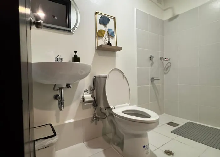 Ji Homestaycation Aparthotel Manila